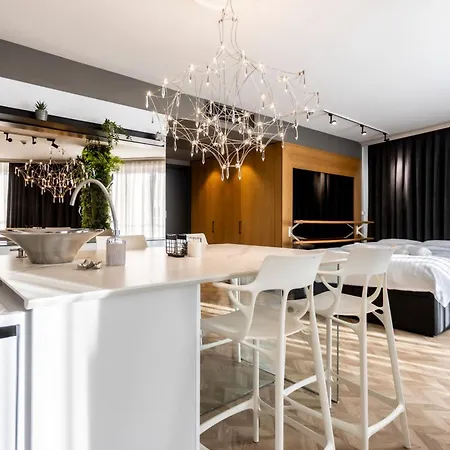 Arena Mall Galleria & Parking 4